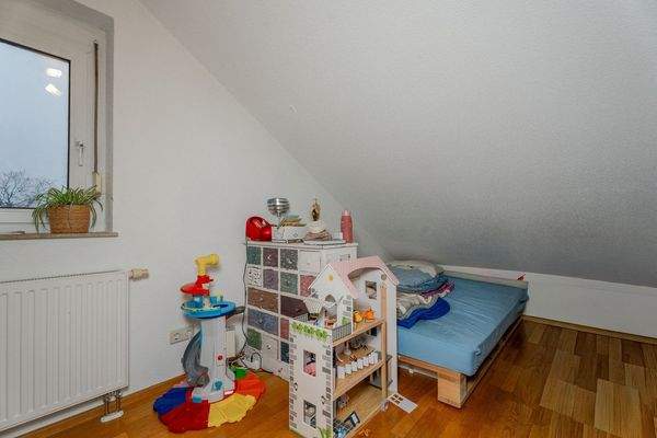 2. Kinderzimmer