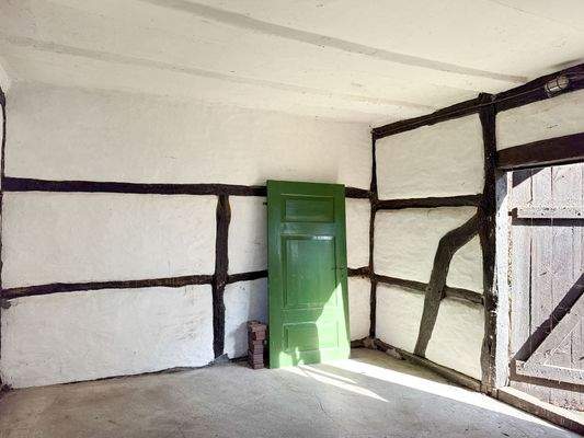 Raum 2; Nebengebäude