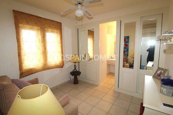 4 Bedroom House with Private Pool Near the Beach in Almeria