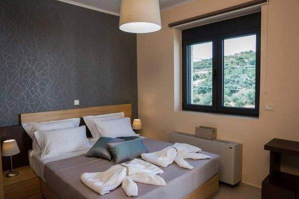 Kreta - Steinvilla mit Pool in Almyrida zu verkaufen