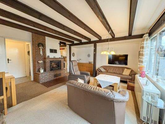 Wohnbereich mit Kamin