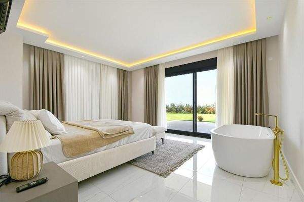 WhatsApp Image 2025-11-28 at 12.20.29 (32).jpeg