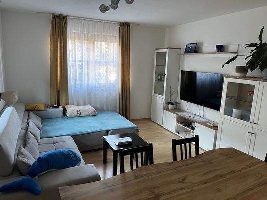 Helle Wohnzimmeransicht