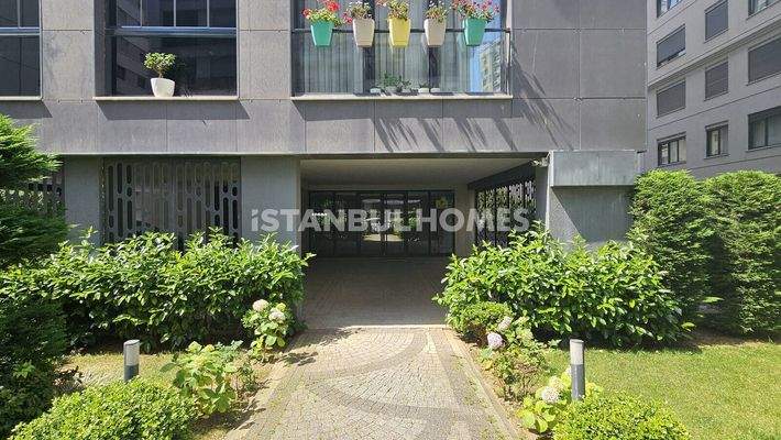 Duplex Apartment in an Upright Location in Kadikoy Istanbul