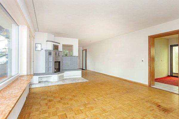 Wohnzimmer mit Kamin