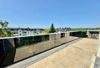 Großzügige Südwest Balkone