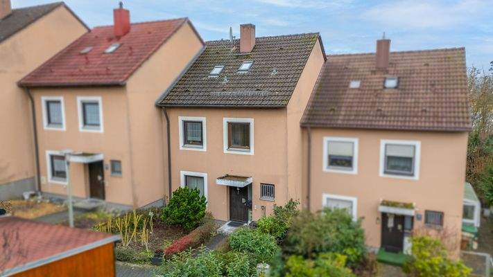 Eingang Vorderansicht Ost