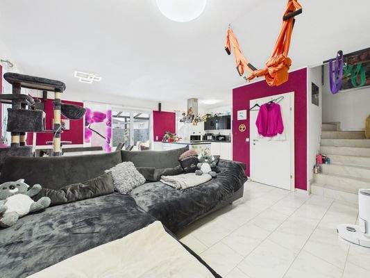 Wohn- und Essbereich 6