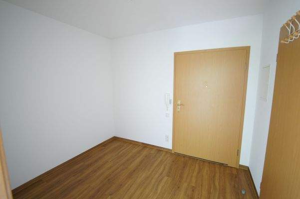 Flur - 2 Raum WE mit neuem Fubo-Belag