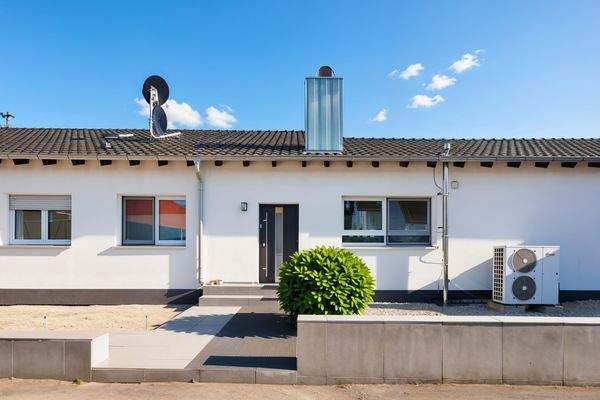 Aussen 5 - (KI generiert)