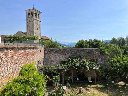 historisches Haus in Cividale del Friuli mit Garten und Panoramablick