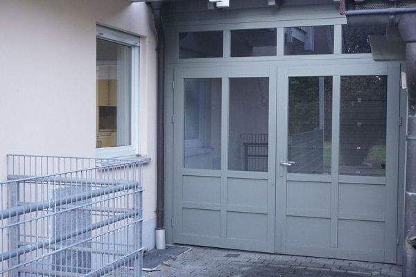 kleine Garage Zugang vom Garten aus 