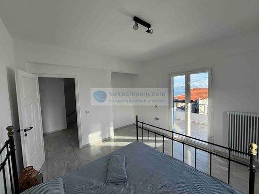 37. BEDROOM 1ST FLOOR