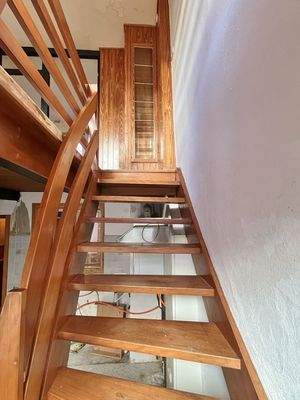 Treppe ins 1. OG