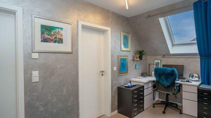 Flur mit Arbeitsbereich