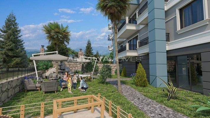 Luxe Properties in New Complex with Sea View in Alanya