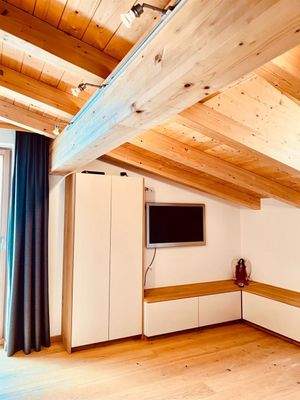 358d6b60-325b-4de3-b61f-acebd1f61425