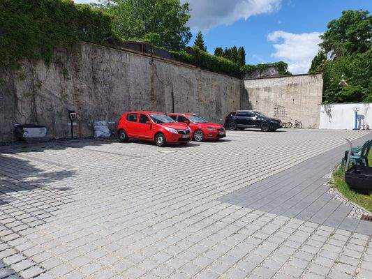 PKW-Außenstellplätze