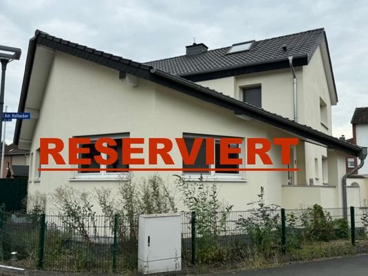 Reserviert Gebäudeansicht 2