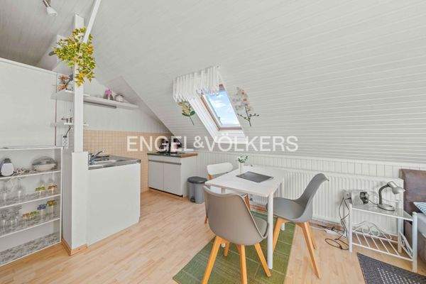 Hobbyraum - zzt. als Apartment genutzt - Spitzboden - Nutzfläche