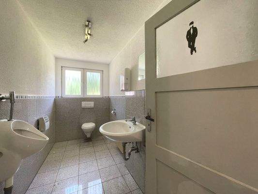 Verwaltungsbereich: WC Herren