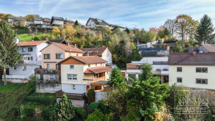 Hausansicht von Hauptstraße