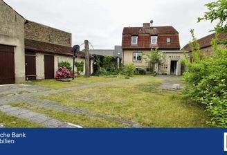 Grundstück / Garten Garage