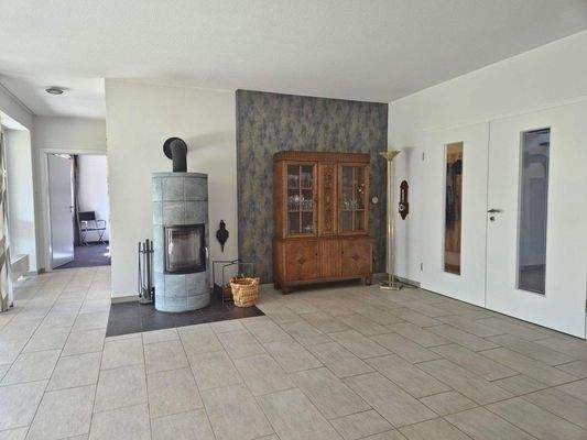 Kaminecke, links Durchgang zum Büro &amp; Ankleidezimm