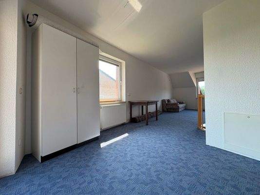 Ankleidezimmer OG-Anbau