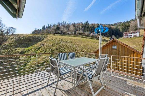 Balkon mit Blick ins Grüne