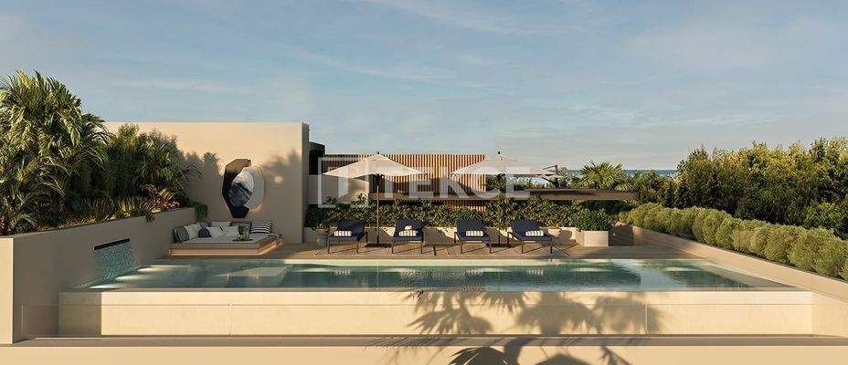 Seafront Apartments in Marbella in a Secure Complex