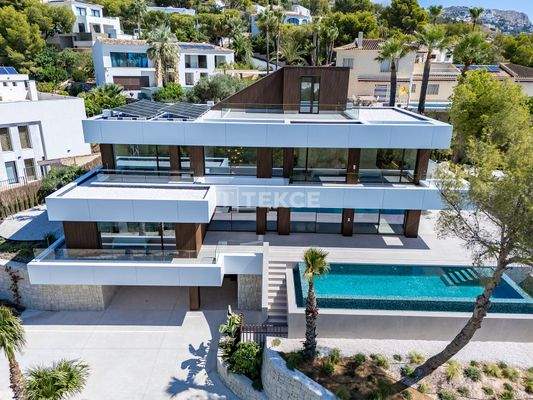 Detached Villa with Pool and Underground Parking in Altea Alicante