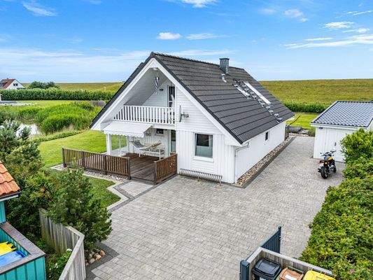 Hausansicht Einfahrt