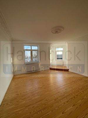 Wohnzimmer mit Erker