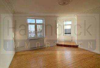 Wohnzimmer mit Erker