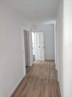 Diele mit Eingang.jpg