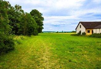 unbebautes Grundstück