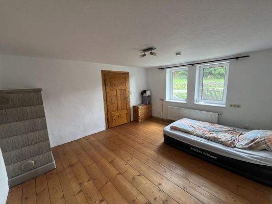 weiteres Schlafzimmer EG