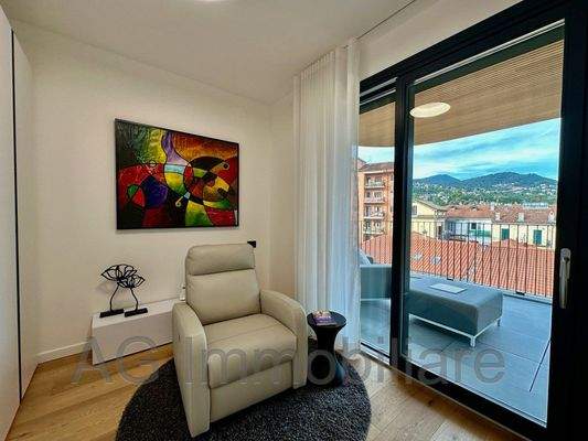 Studio or third room