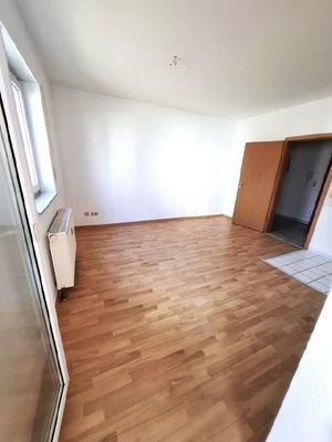 Blick ins Zimmer vom Balkon