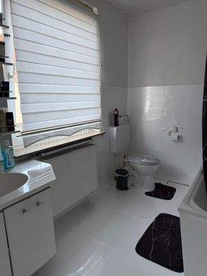 modernes Badezimmer