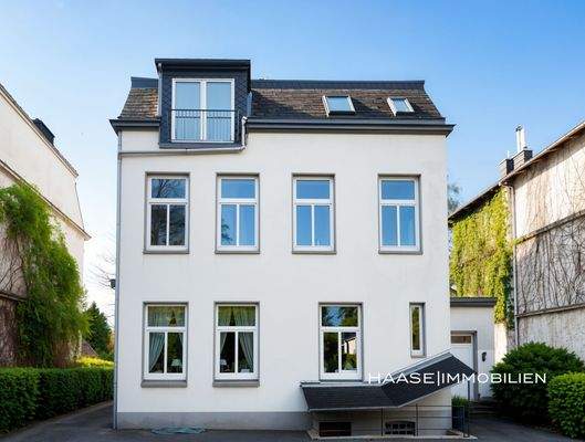 Rückseite - (KI generiert)