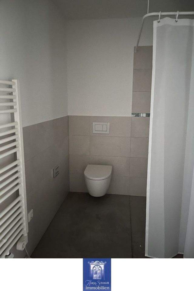 Himmlisch wohnen unterm Dach! Erstbezug mit Fußbodenheizung, EBK, Vinyl, Lift! - Photo 3