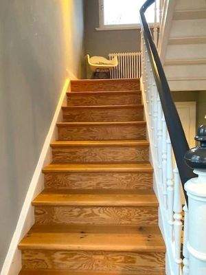 Stilvolle Treppe zum 1. OG