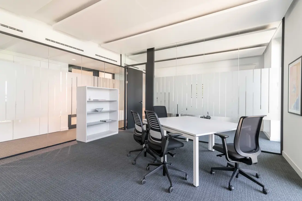 regus-berliner-strasse-300-cow