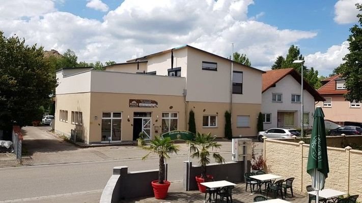 Straßenansicht