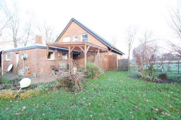 ...mit Zugang in den großen Garten