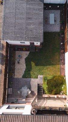 komplettes Grundstück 