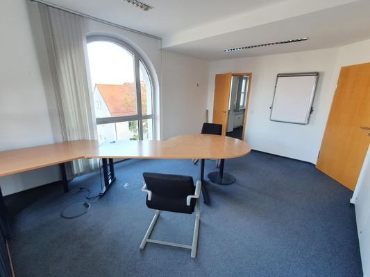 Büro mit Vorzimmer