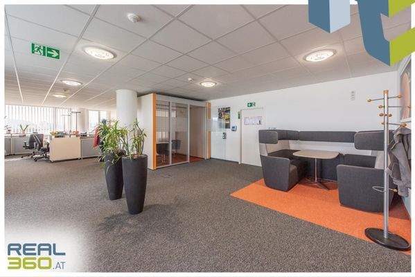 6. OG Empfang- und Bürofläche